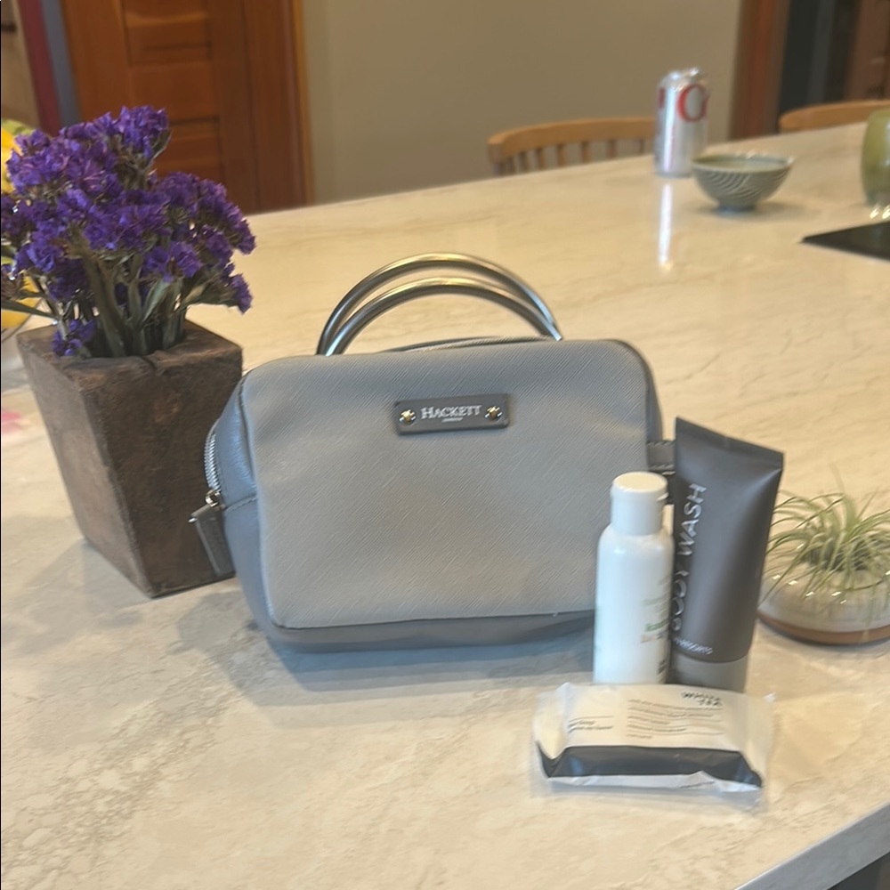 Hackett Light Gray Bag with Silver Accents